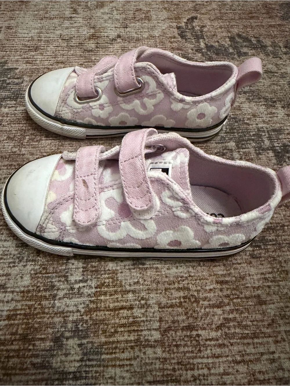 Converse classic low